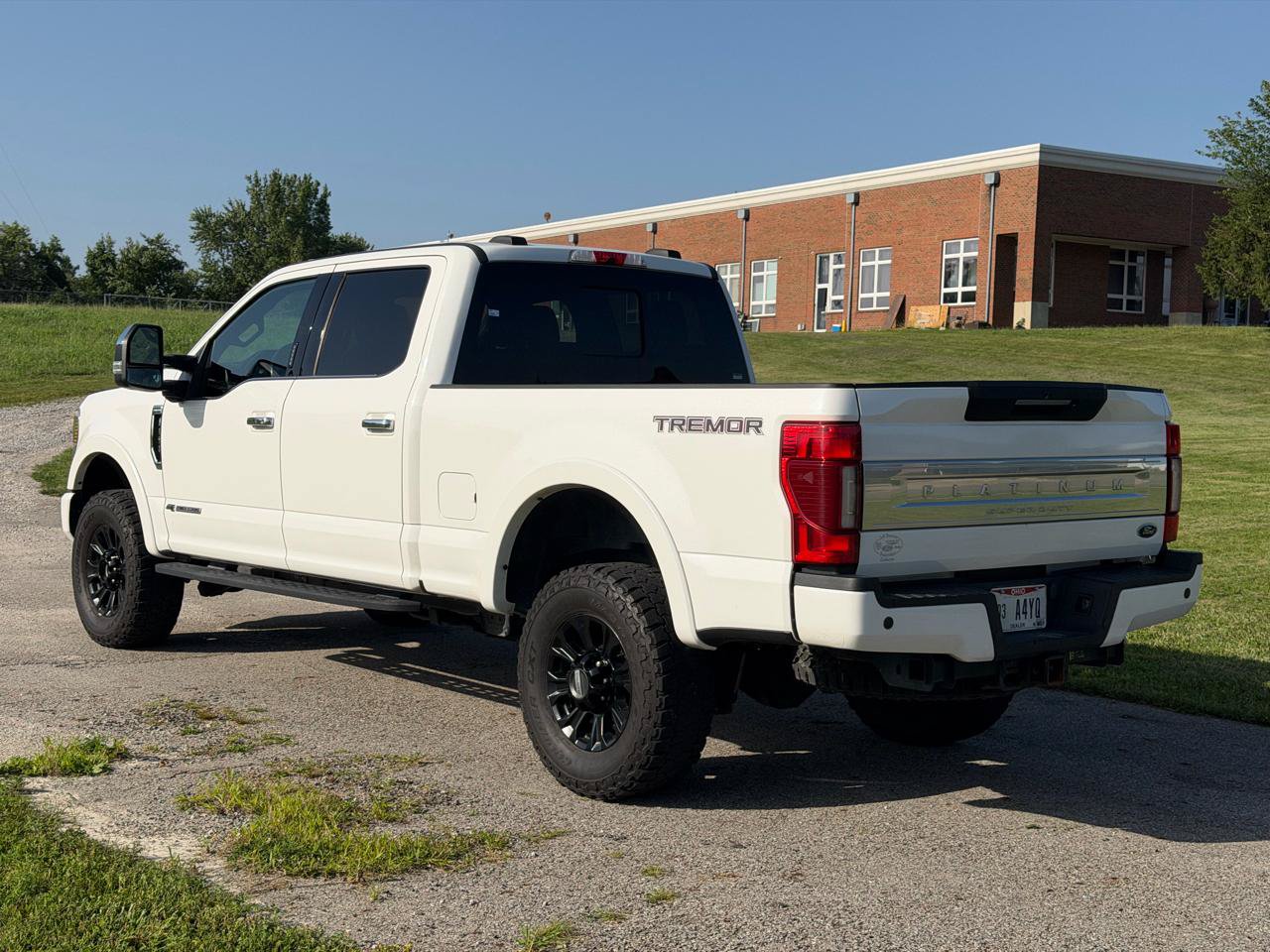 Used 2020 Ford F350 Platinum w/ Tremor Off-Road Package AWD/4WD image 2