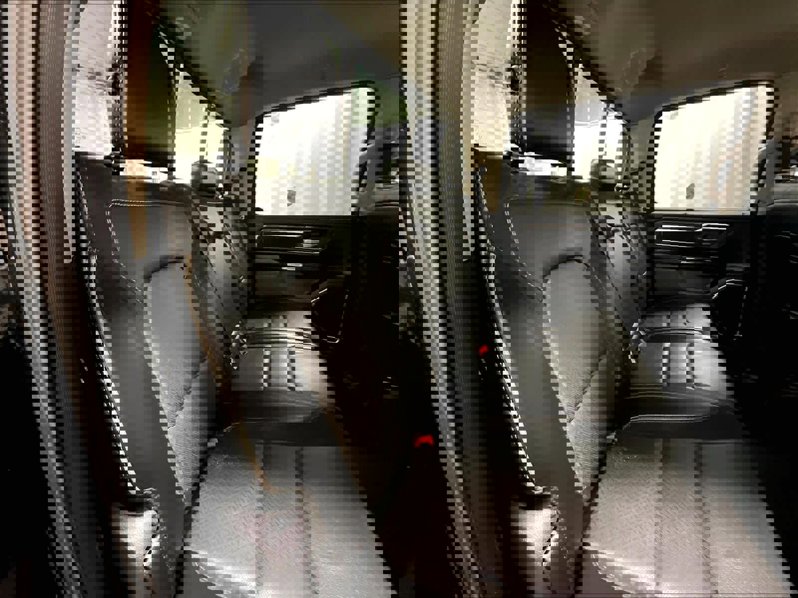 Used 2019 RAM 1500 Laramie image 16