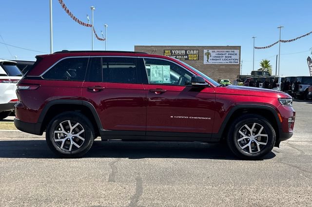 Certified 2024 Jeep Grand Cherokee Limited RWD image 2