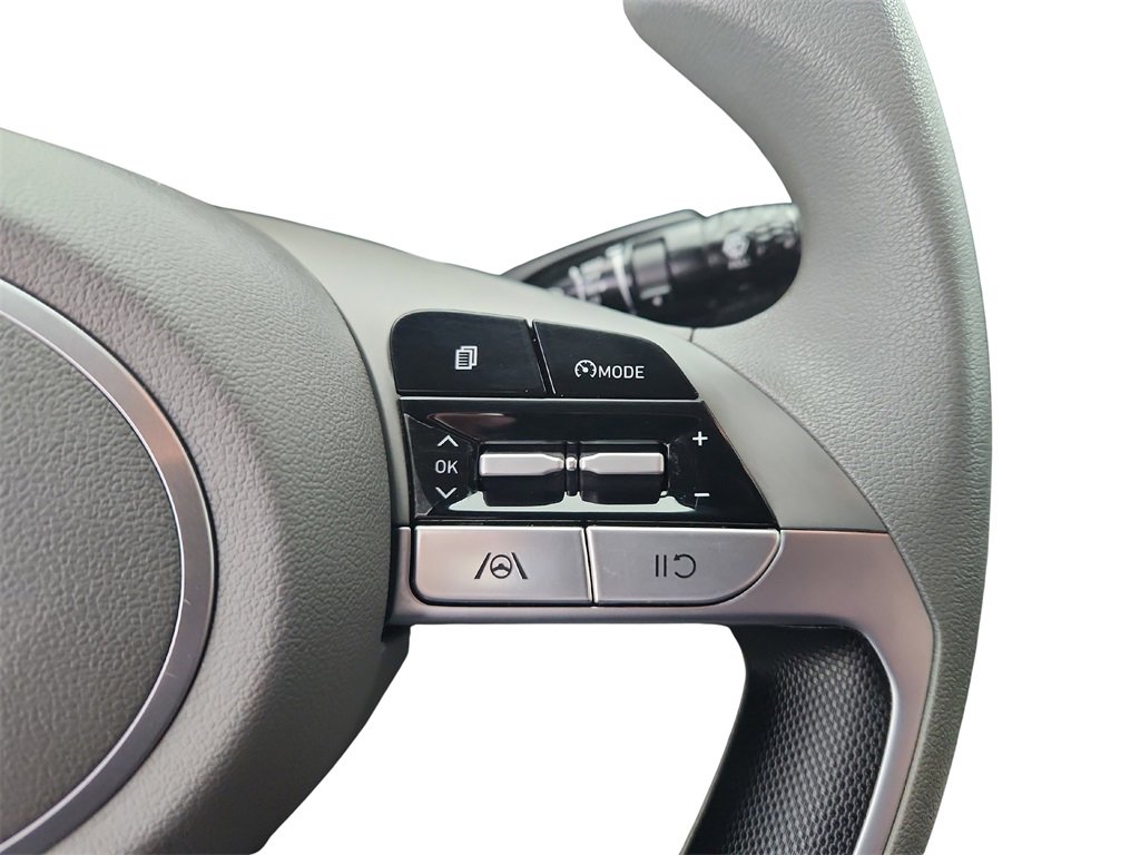 Used 2021 Hyundai Elantra SE image 30