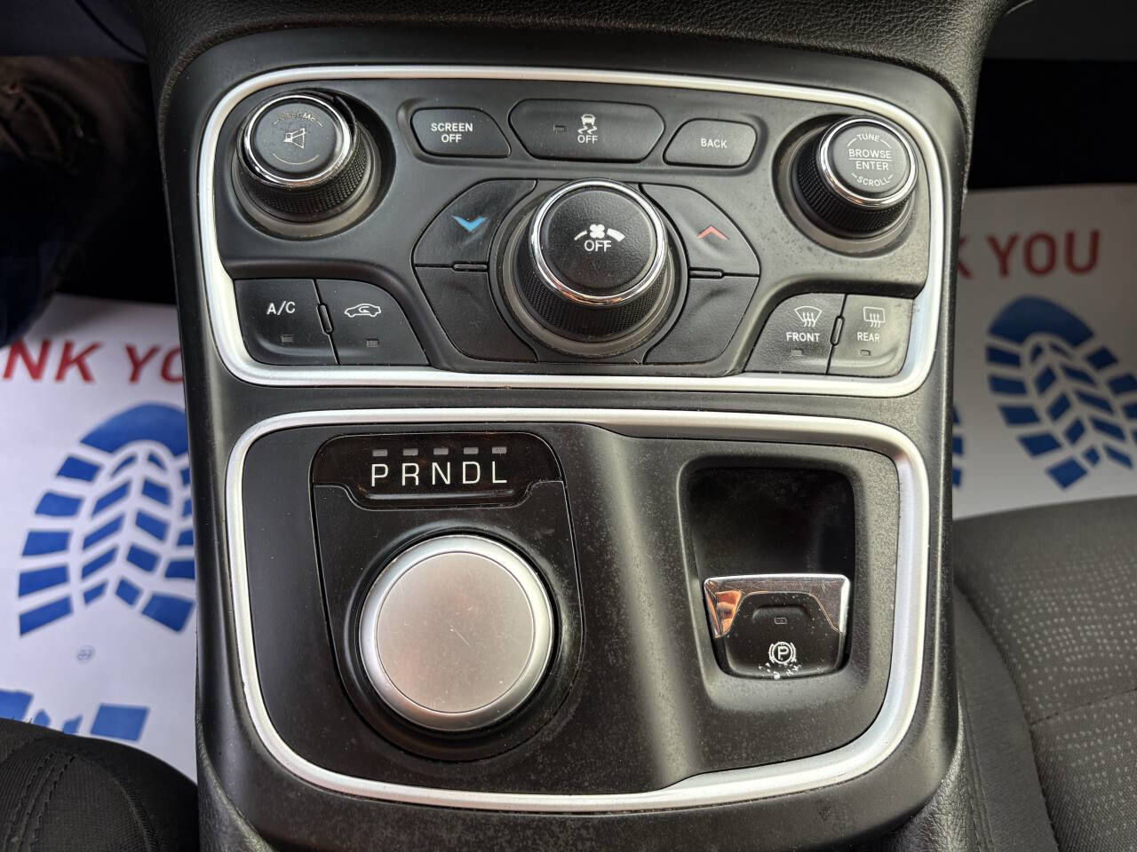 Used 2015 Chrysler 200 Limited w/ Convenience Group image 27