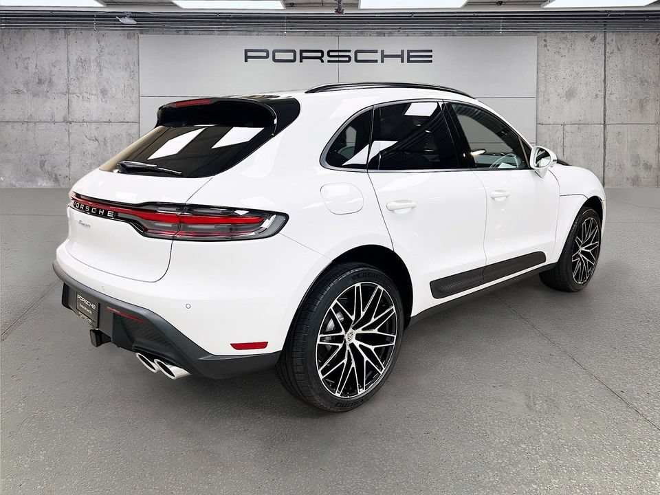 New 2026 Porsche Macan AWD/4WD image 9