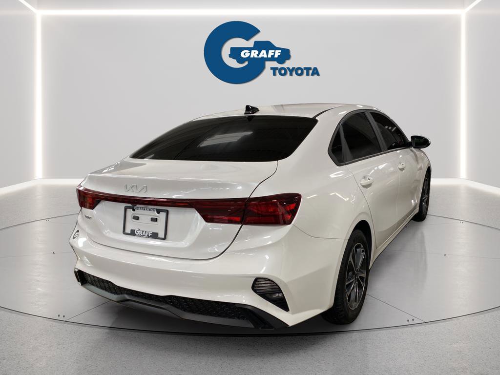 Used 2024 Kia Forte LXS image 7