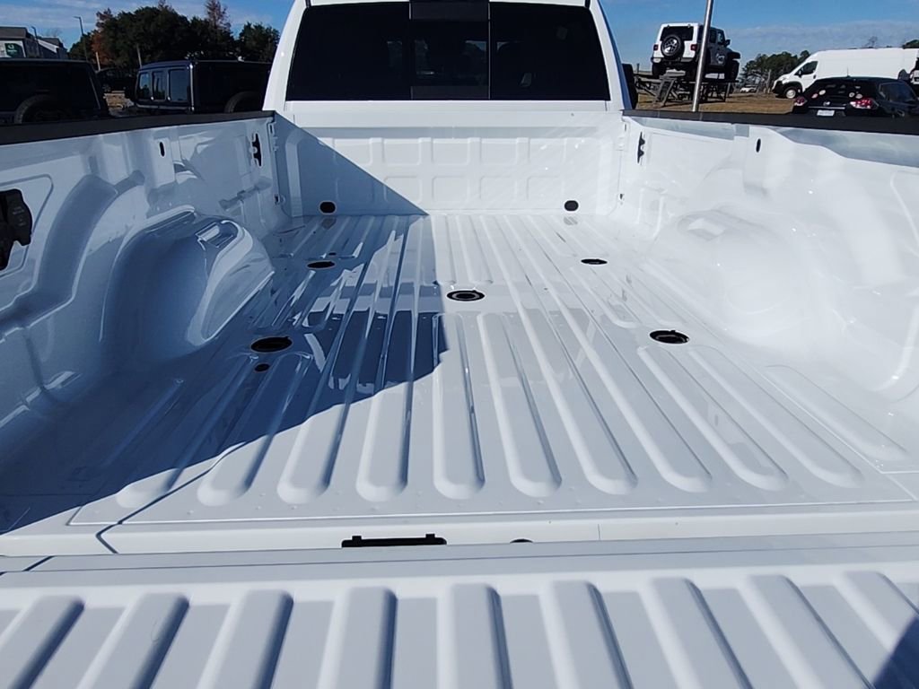 New 2026 RAM 3500 Tradesman AWD/4WD image 18