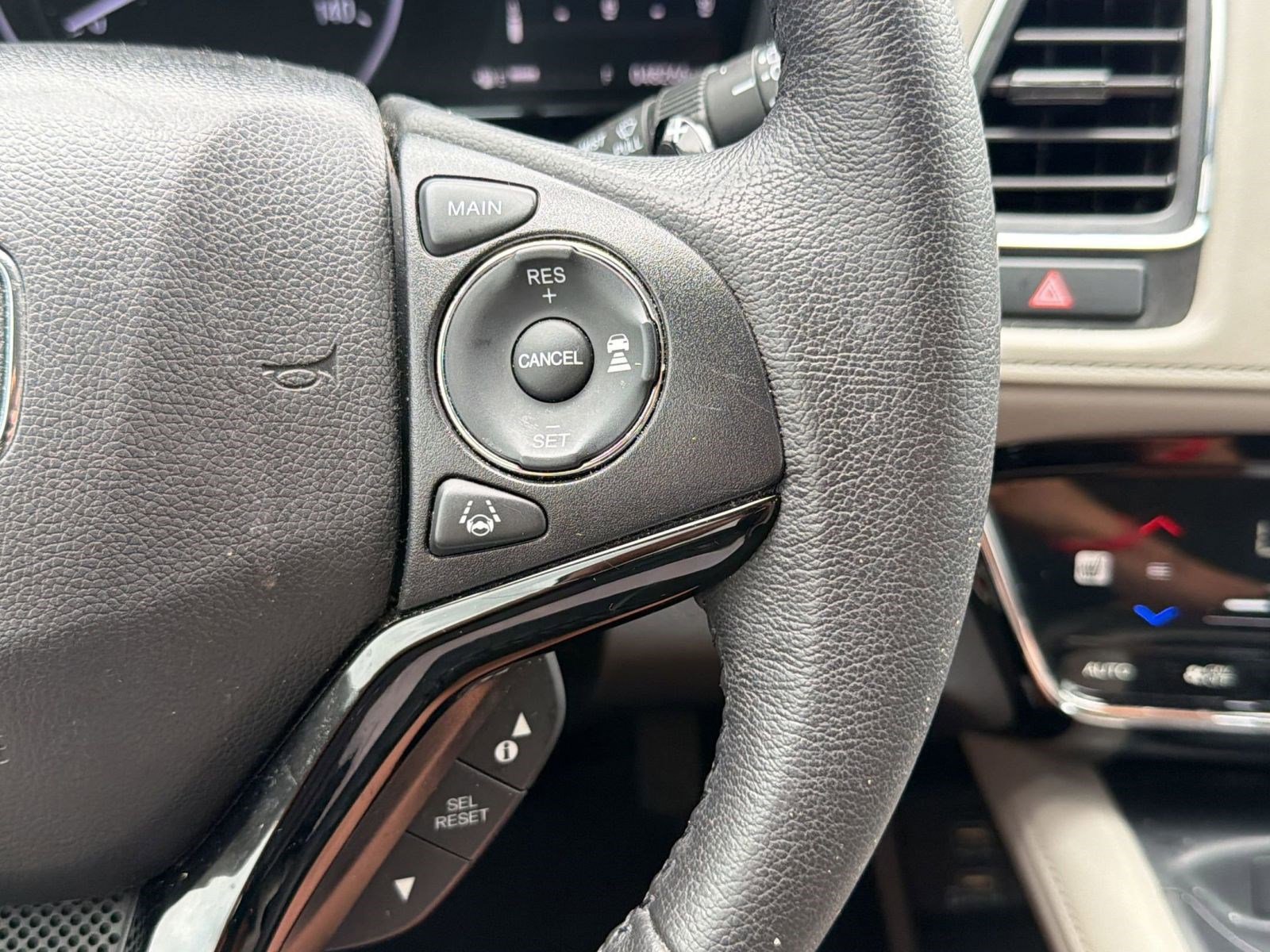 Used 2022 Honda HR-V EX-L image 27