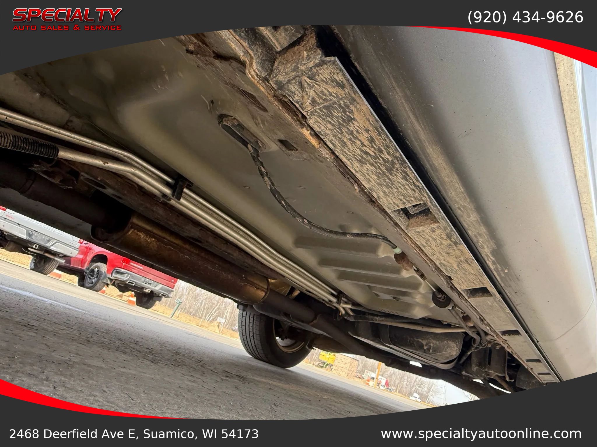 Used 2017 Ford Explorer XLT image 36