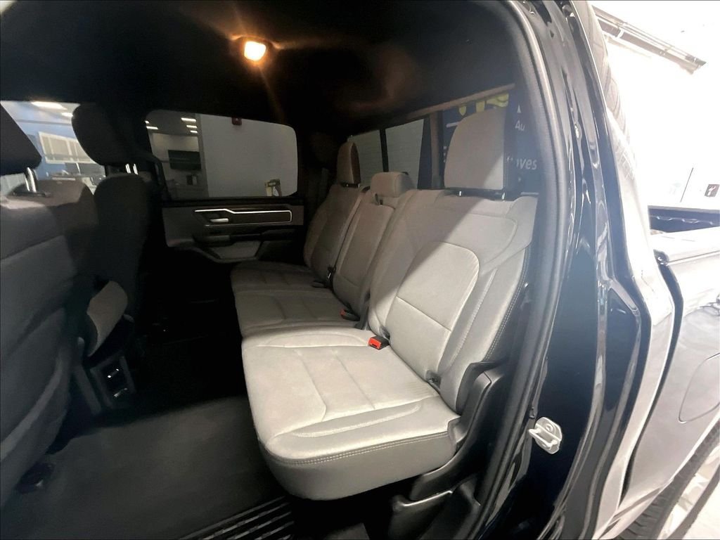 Used 2023 RAM 1500 Big Horn AWD/4WD image 15