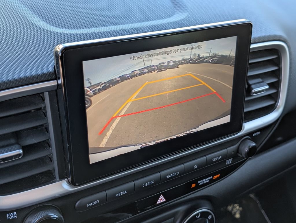 Used 2021 Hyundai Venue SE image 23