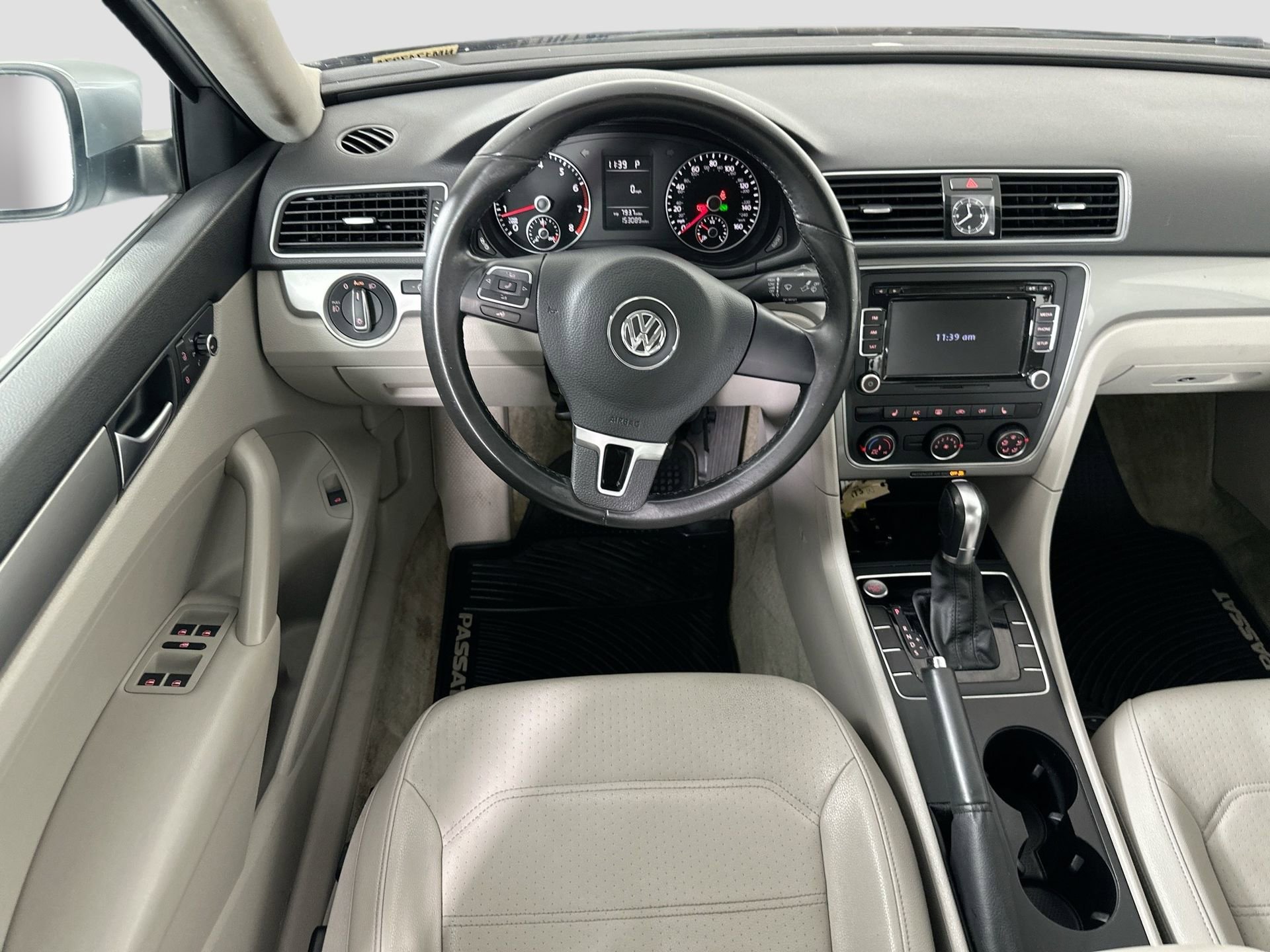 Used 2015 Volkswagen Passat 1.8T Limited Edition image 20