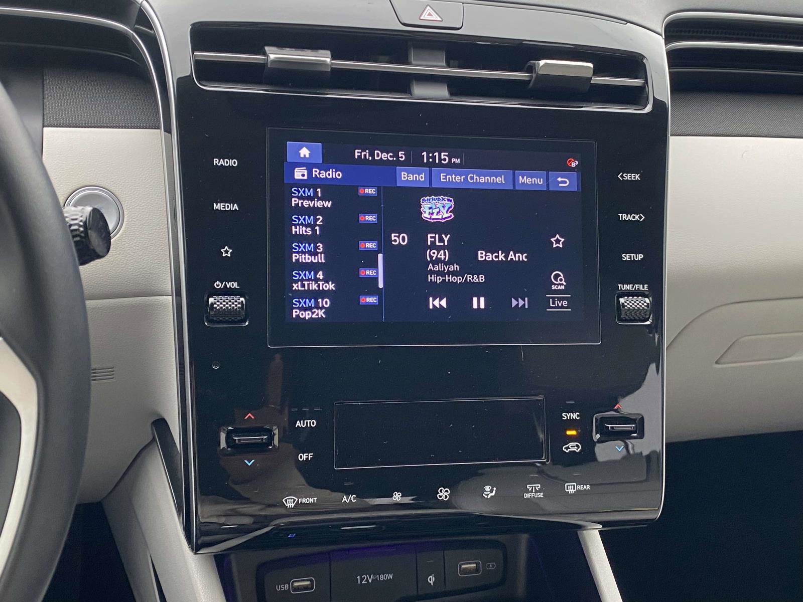 Used 2022 Hyundai Tucson SEL w/ Convenience + Premium Package image 8