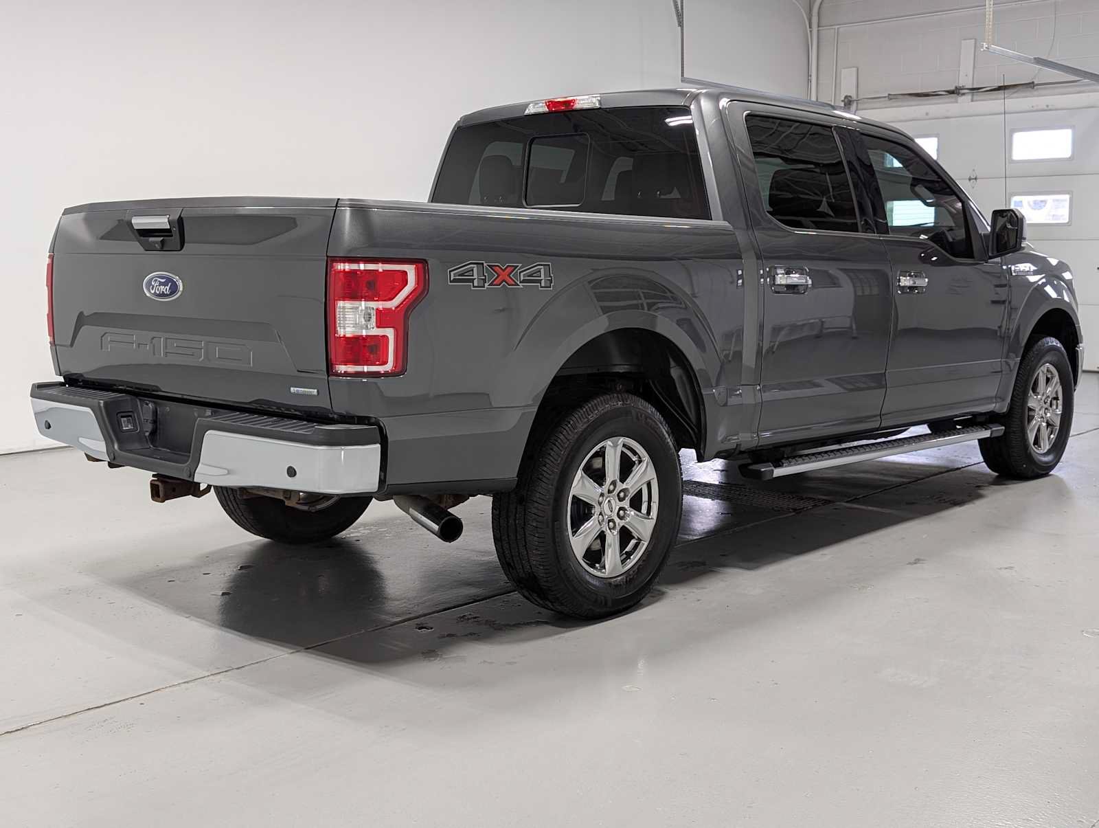 Used 2019 Ford F150 XLT w/ Equipment Group 302A Luxury AWD/4WD image 8