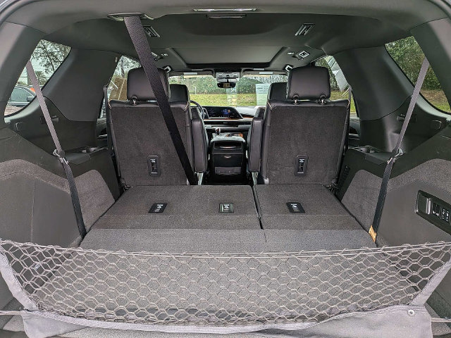 Used 2022 Cadillac Escalade Premium Luxury AWD/4WD image 14