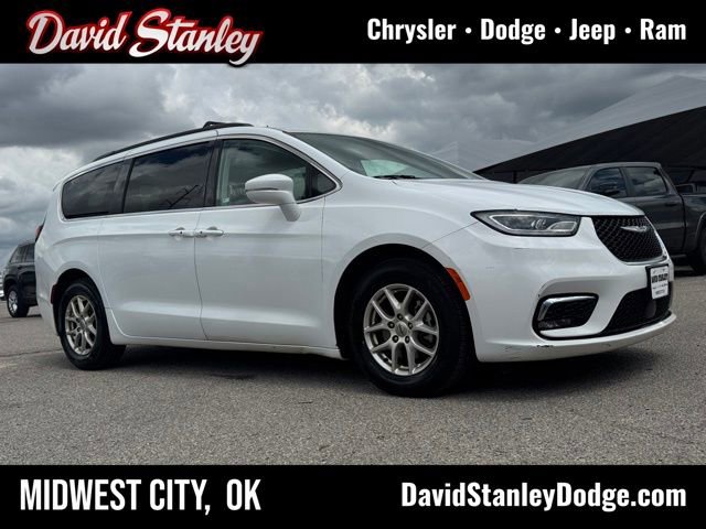 Used 2022 Chrysler Pacifica Touring-L image 1