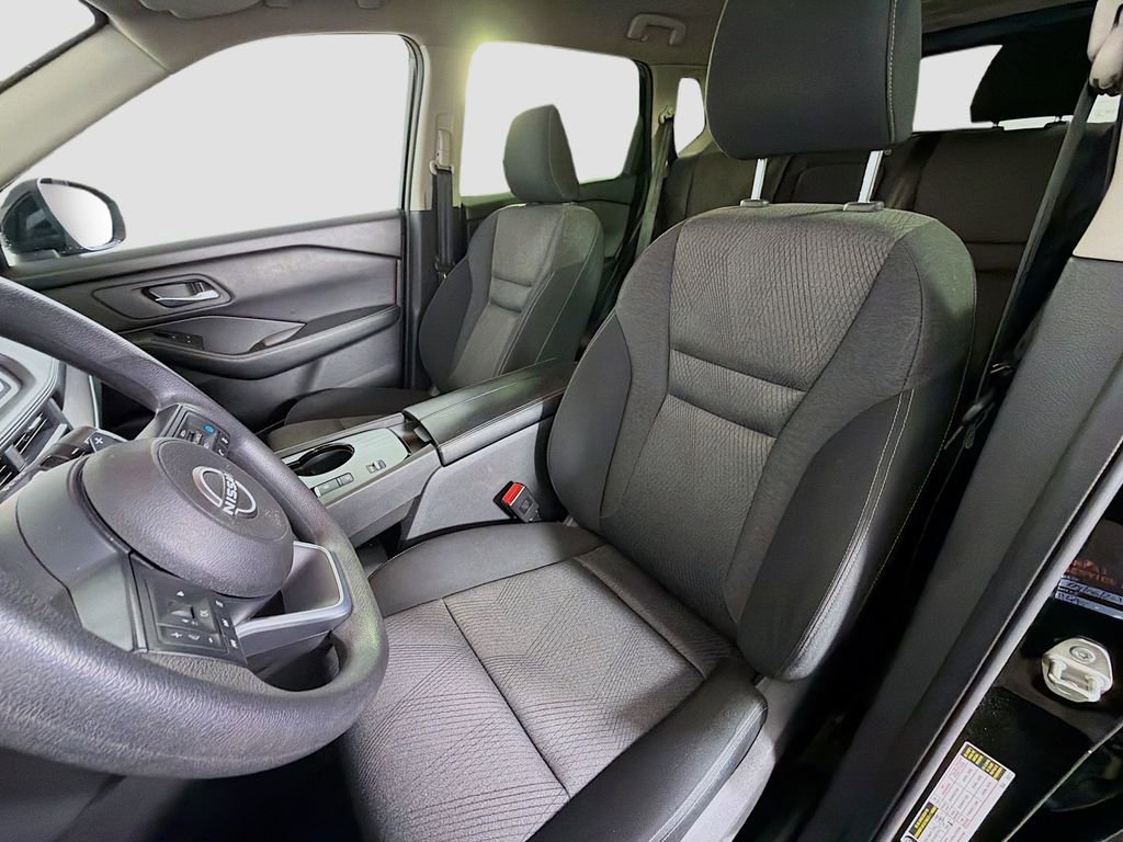 Used 2024 Nissan Rogue SV FWD image 12