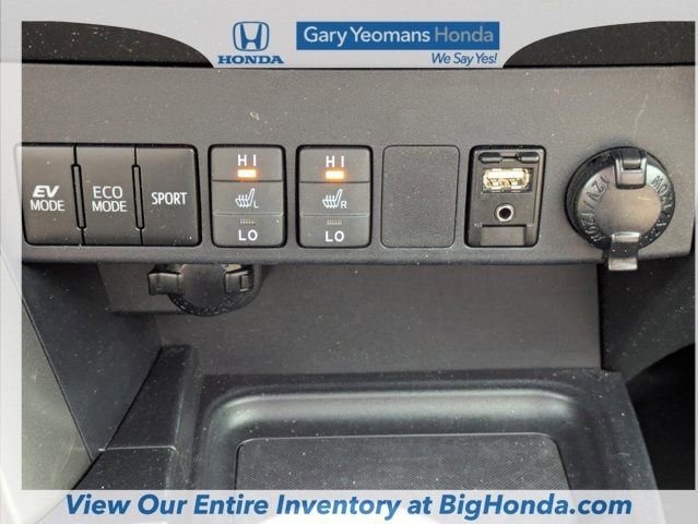 Used 2018 Toyota RAV4 Limited w/ Advanced Technology Package image 31