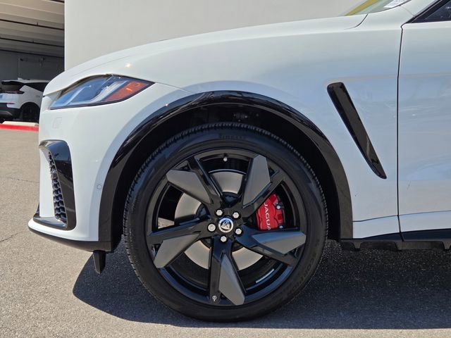 Used 2025 Jaguar F-PACE SVR image 9