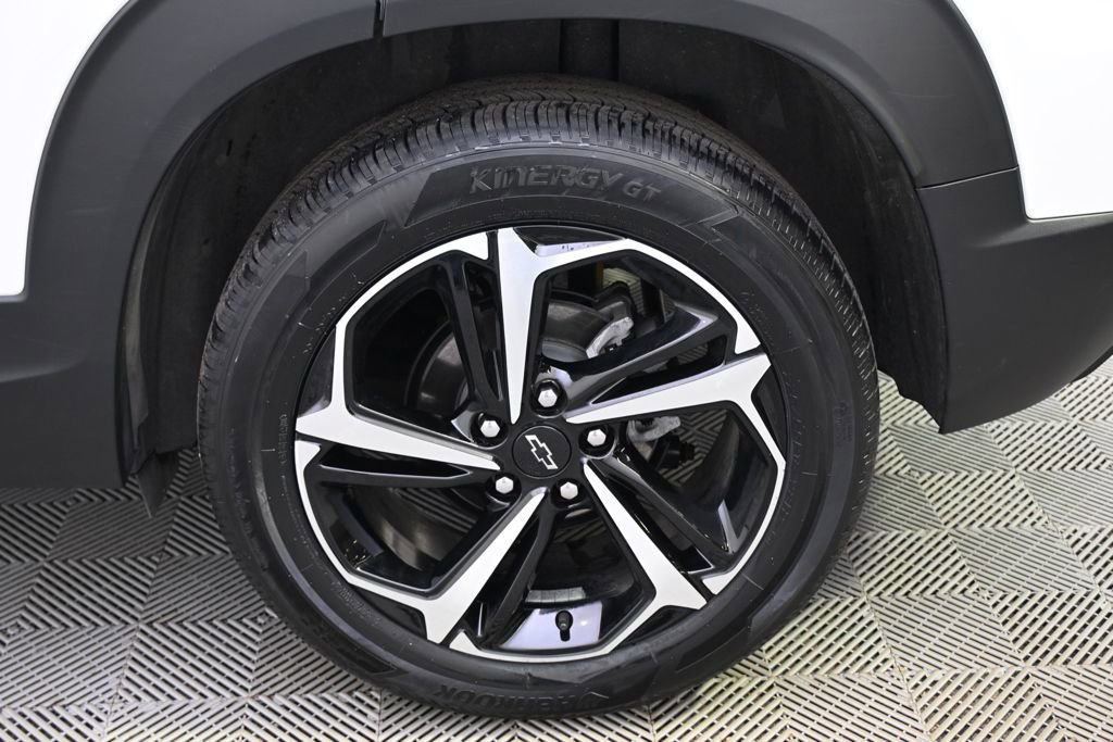 Used 2023 Chevrolet TrailBlazer RS w/ Convenience Package AWD/4WD image 20