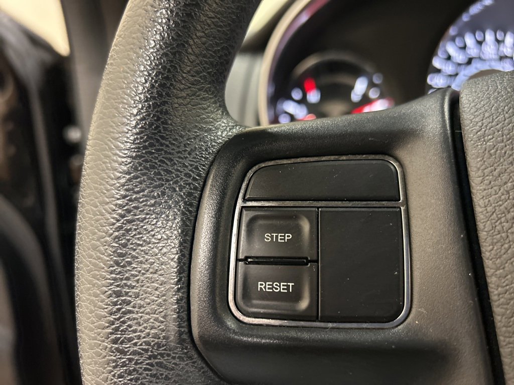 Used 2014 Chrysler 200 LX image 19