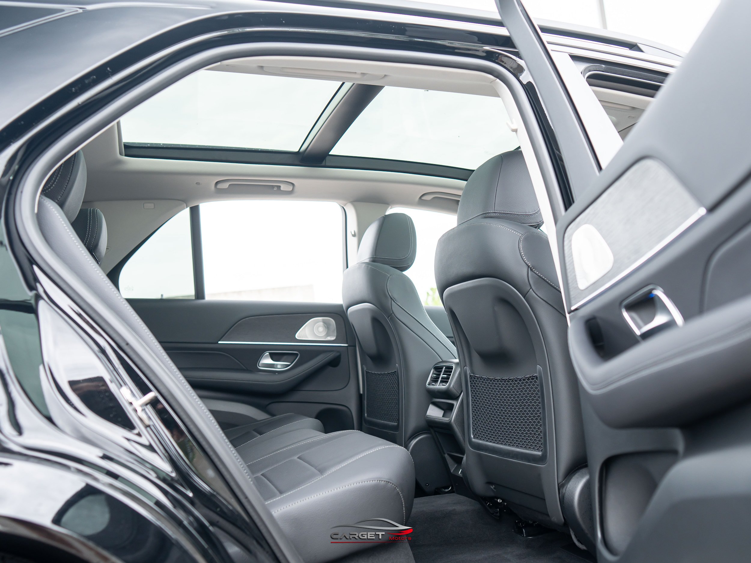 Used 2026 Mercedes-Benz GLE 350 4MATIC w/ AMG Line Exterior image 19