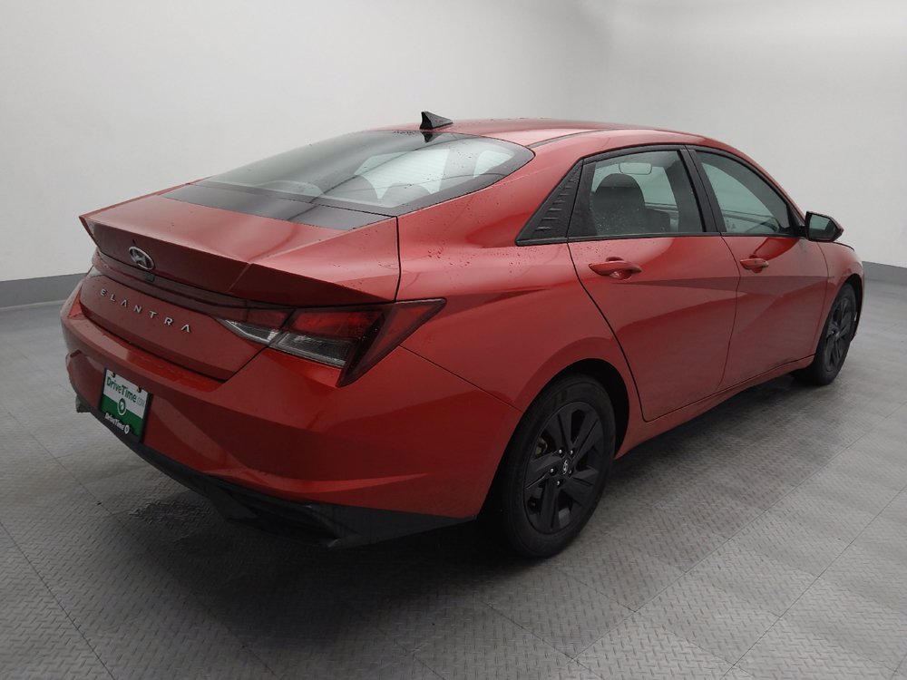 Used 2021 Hyundai Elantra SEL FWD image 10