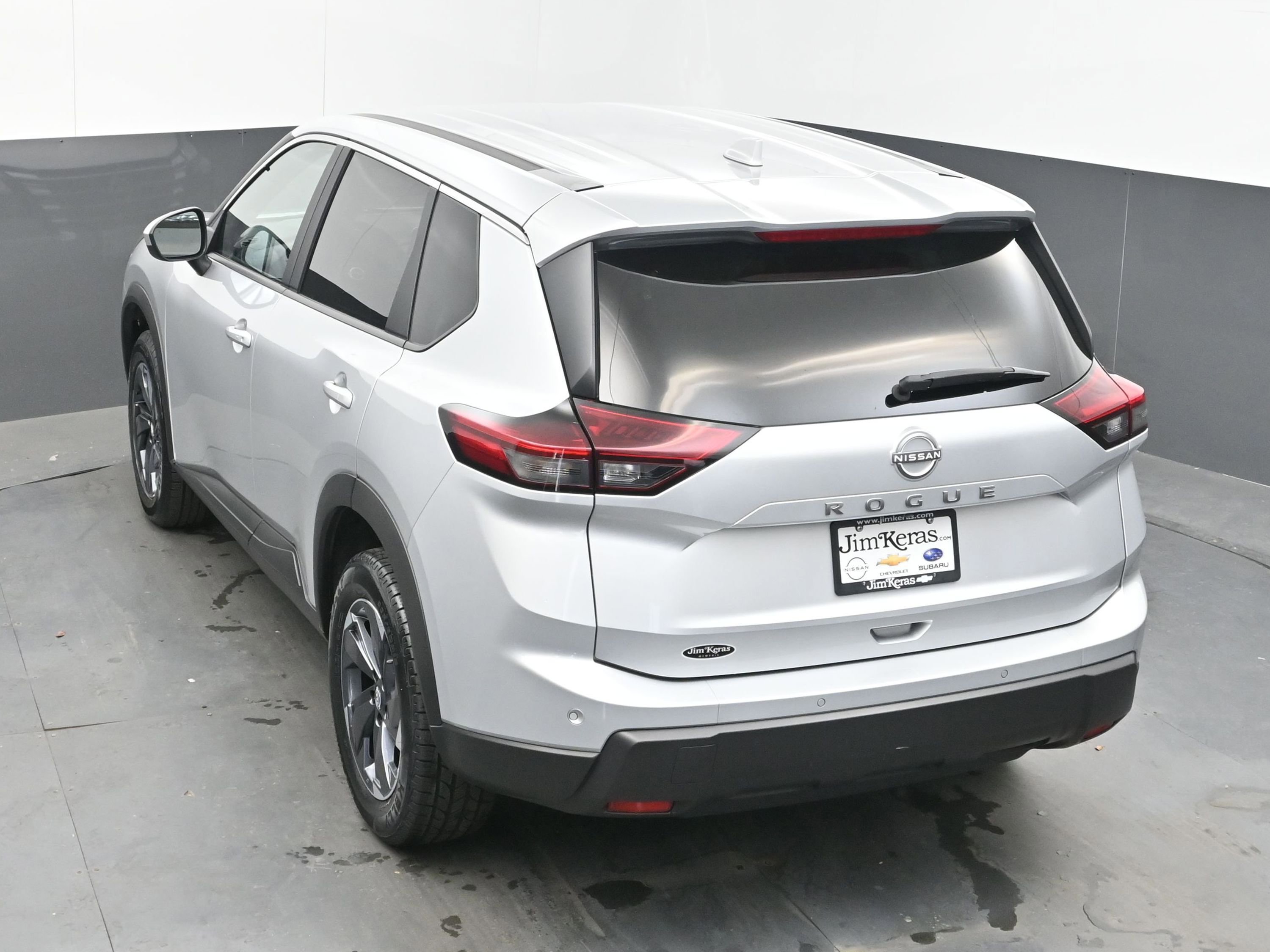 Used 2025 Nissan Rogue SV image 36
