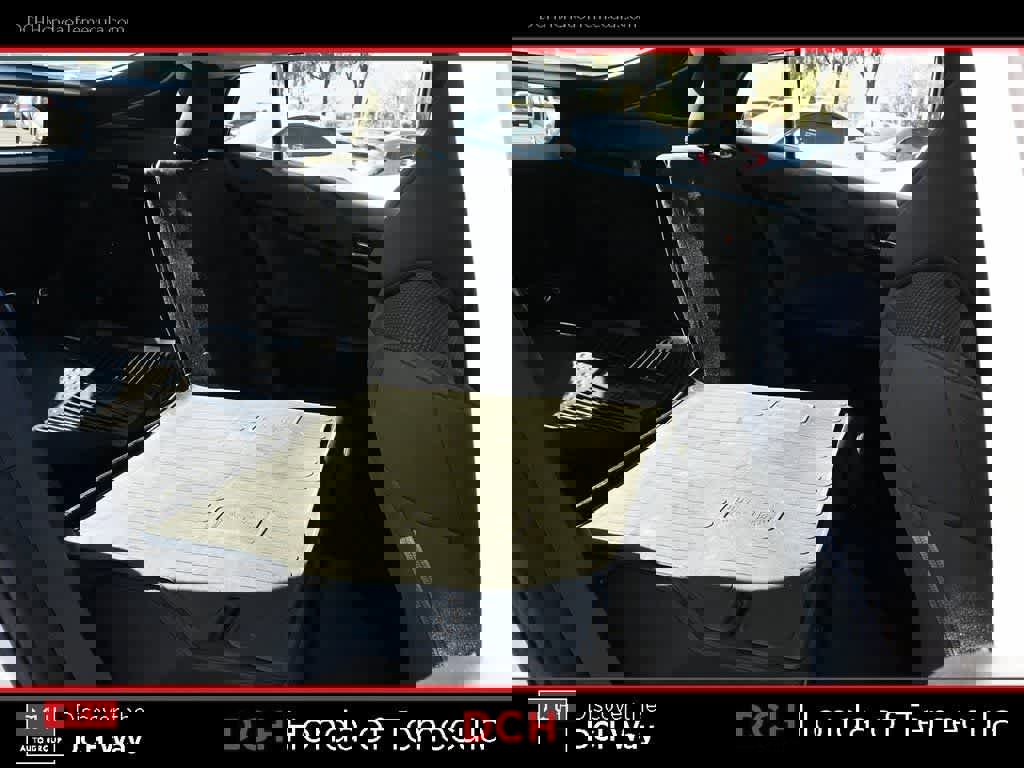 Used 2022 Toyota Prius L Eco image 22