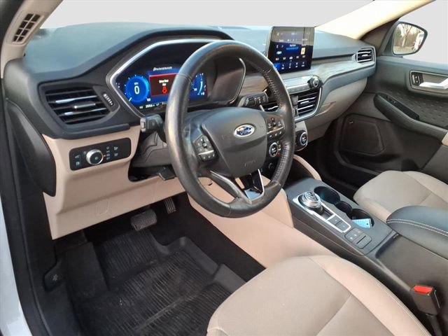 Used 2020 Ford Escape Titanium image 26