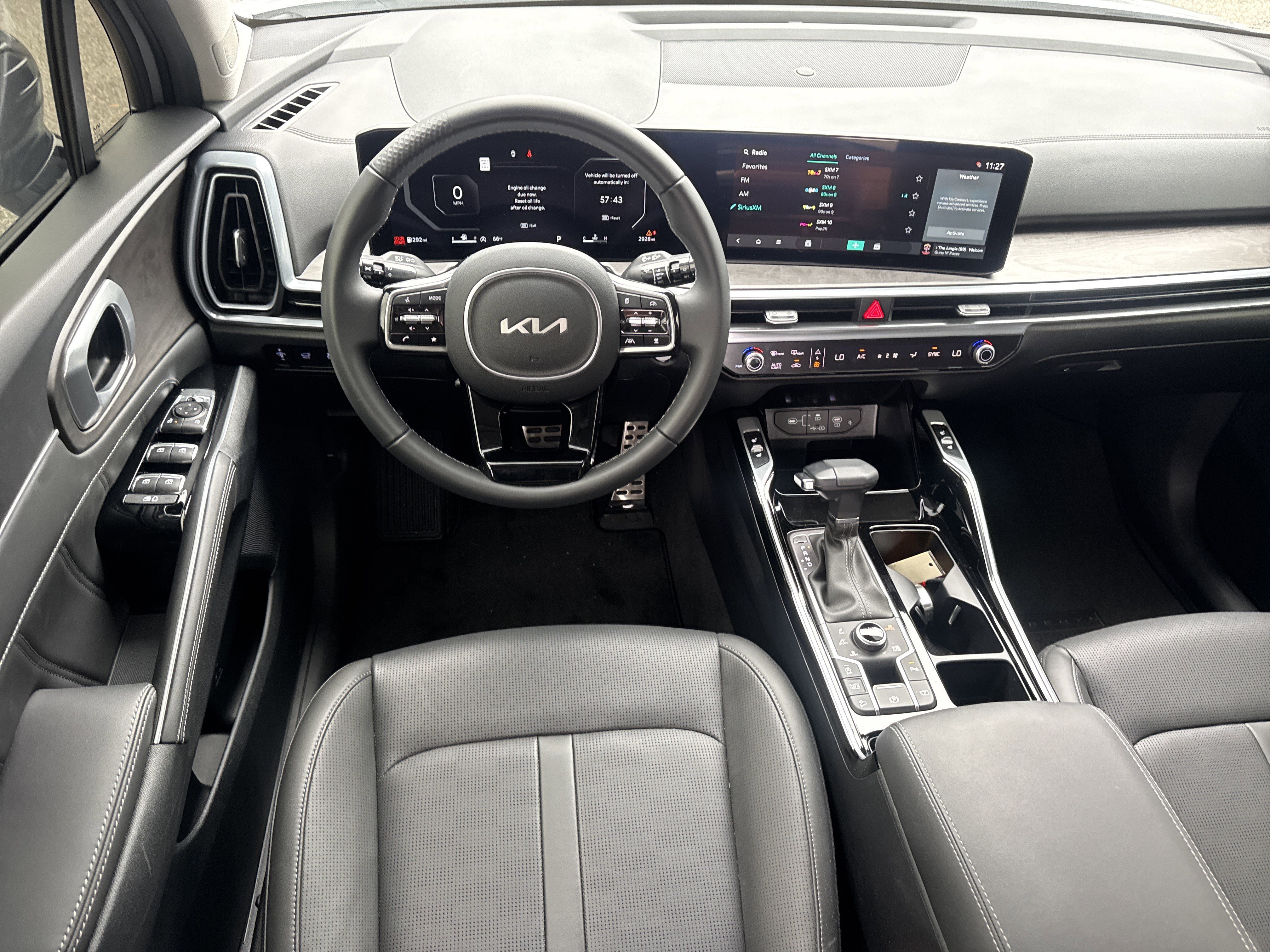 Certified 2025 Kia Sorento SX image 23