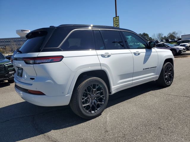 New 2026 Jeep Grand Cherokee Summit image 6