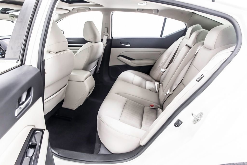 Used 2021 Nissan Altima 2.5 SV w/ SV Premium Package FWD image 31