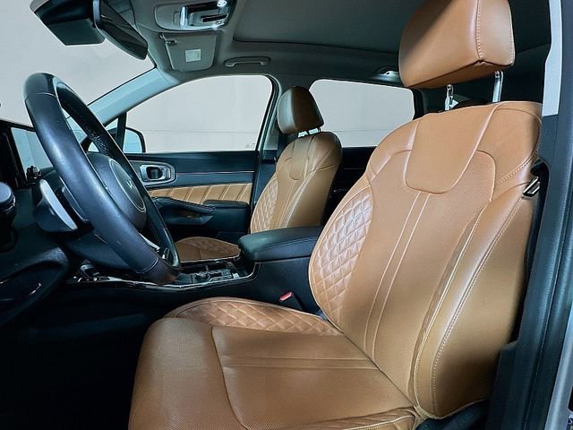 Used 2022 Kia Sorento SX Prestige w/ Rust Color Package AWD/4WD image 11