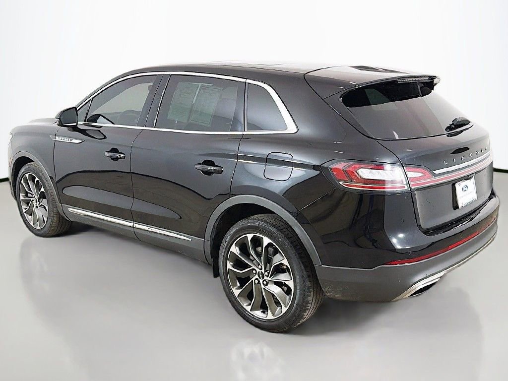 Used 2022 Lincoln Nautilus Reserve image 11