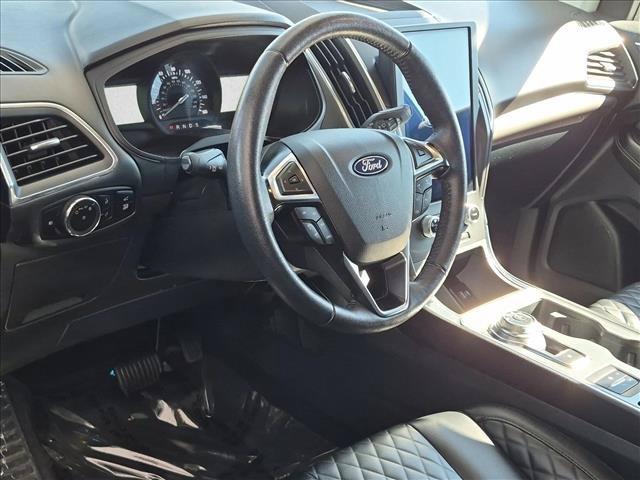 Used 2024 Ford Edge Titanium AWD/4WD image 10