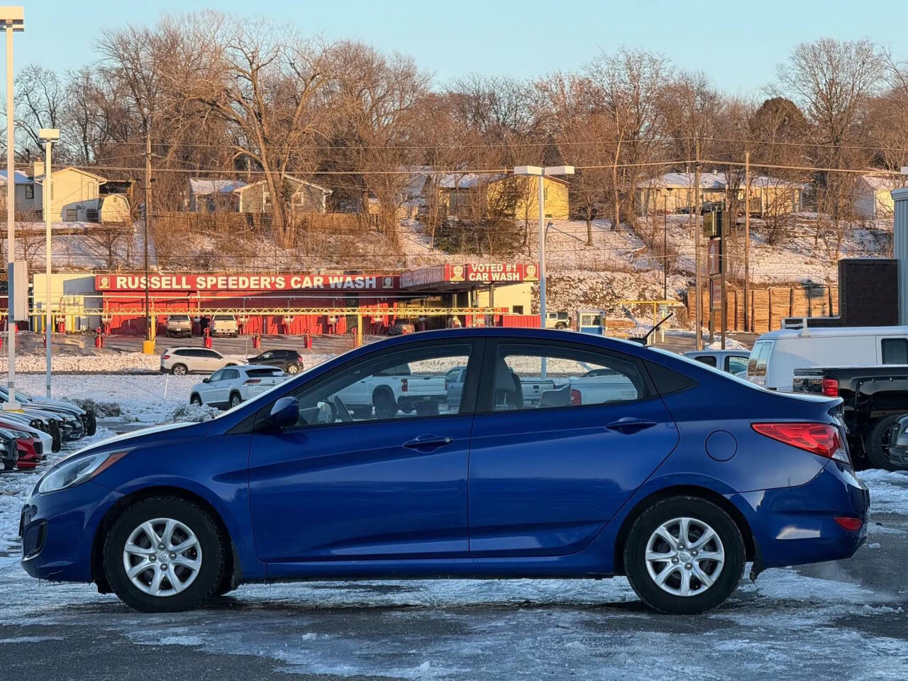 Used 2012 Hyundai Accent GLS image 6