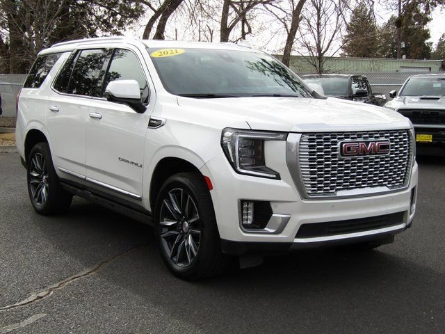 Used 2021 GMC Yukon Denali w/ Denali Premium Package AWD/4WD image 7