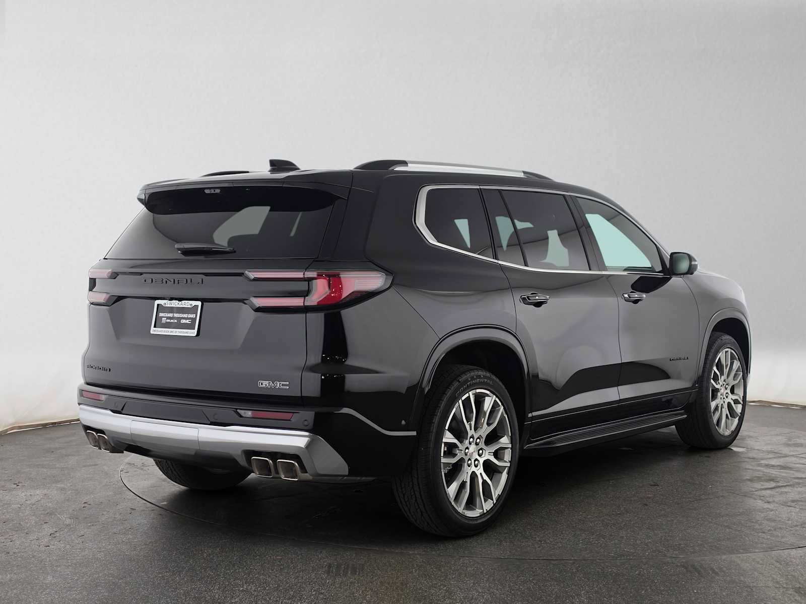 New 2027 GMC Acadia Denali w/ Denali Reserve Package FWD image 3