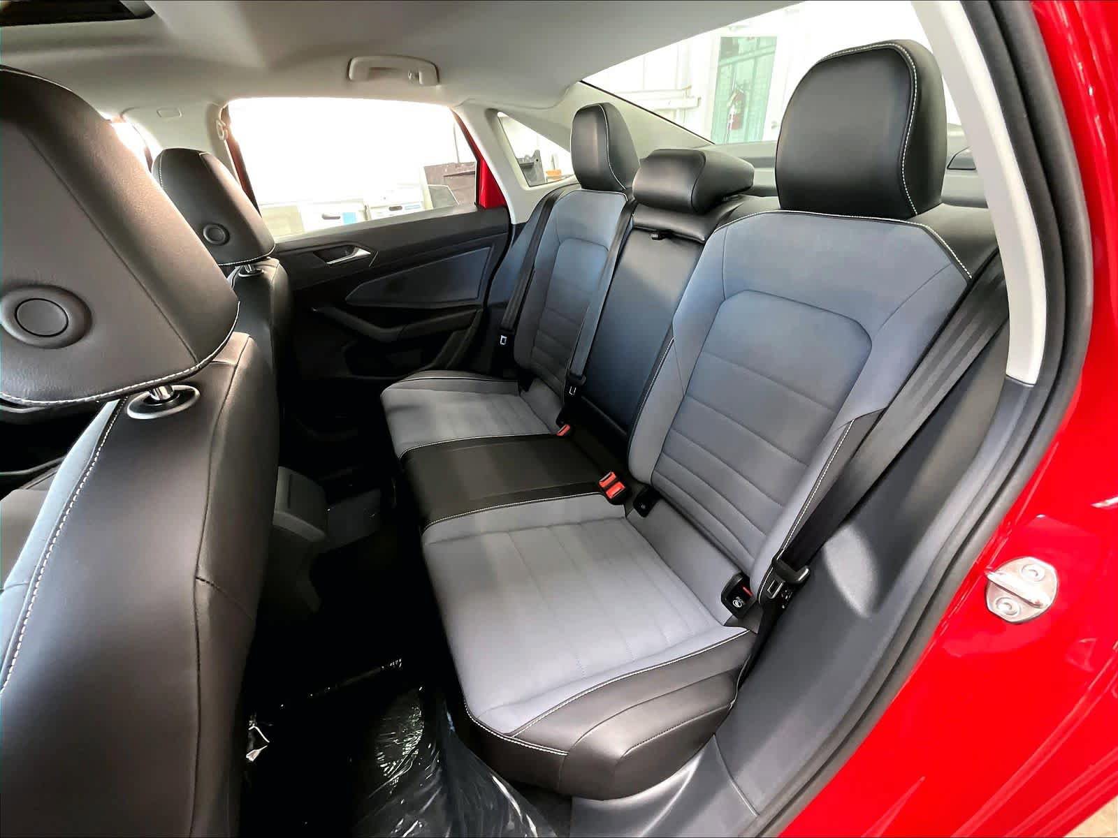 New 2026 Volkswagen Jetta SE image 12