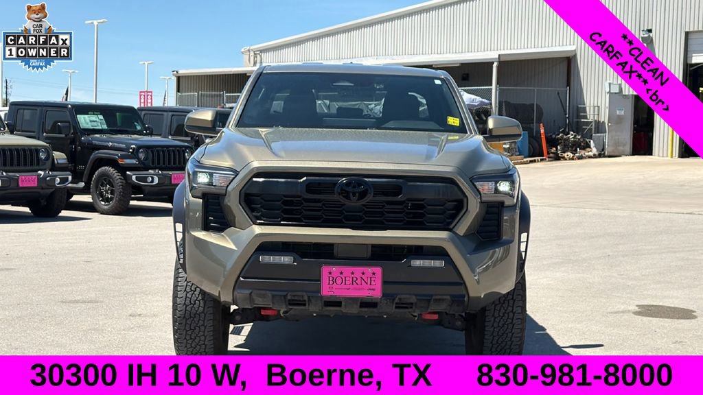 Used 2025 Toyota Tacoma TRD Off-Road image 2