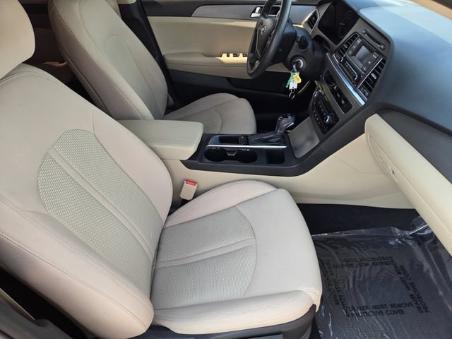 Used 2015 Hyundai Sonata SE FWD image 13
