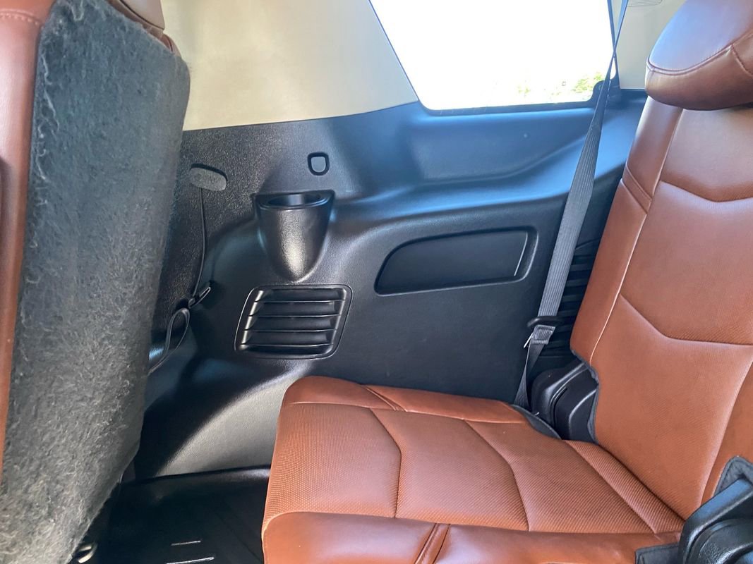 Used 2019 Cadillac Escalade Premium Luxury AWD/4WD image 41