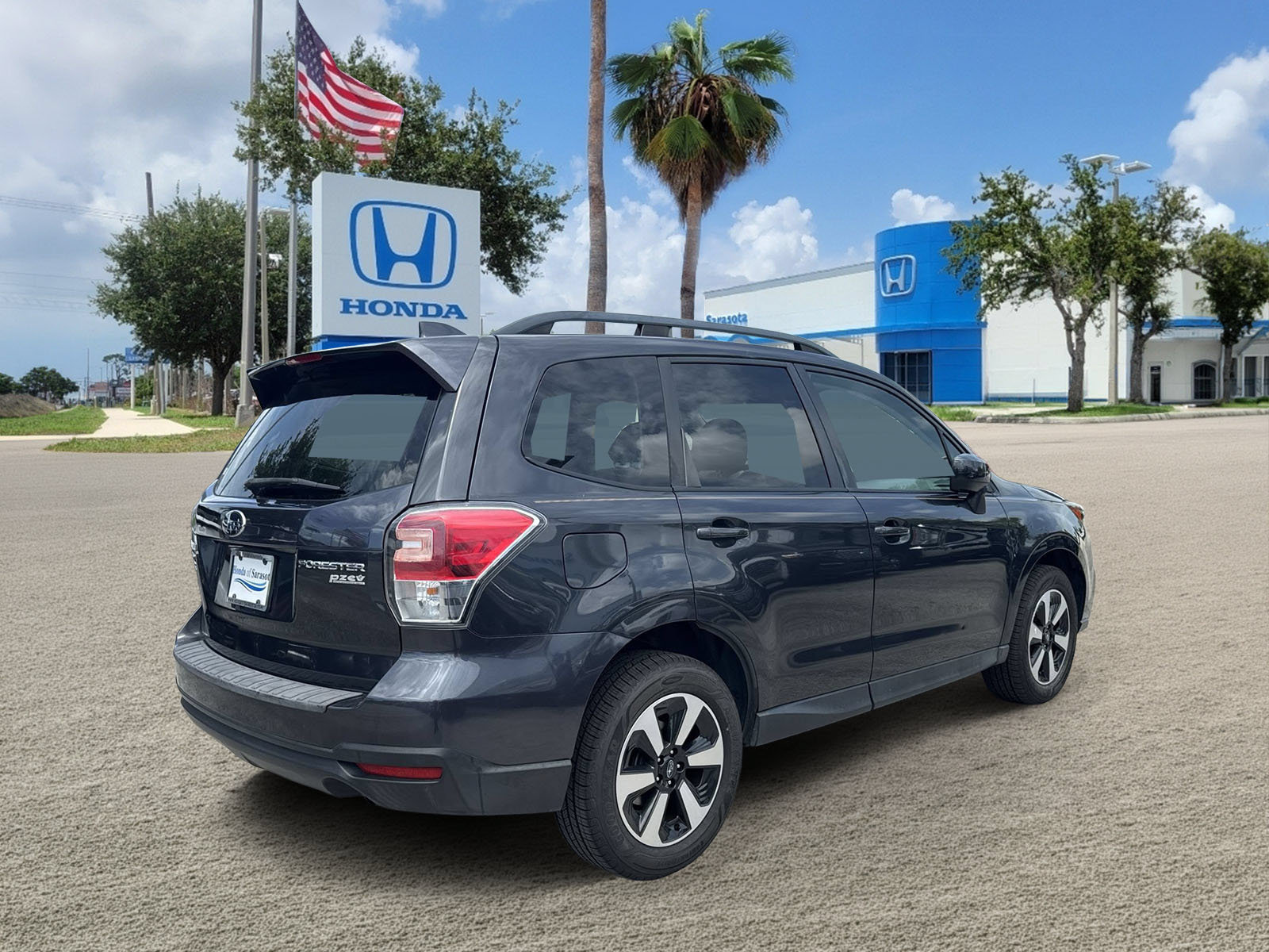 Used 2017 Subaru Forester 2.5i Premium AWD/4WD image 5