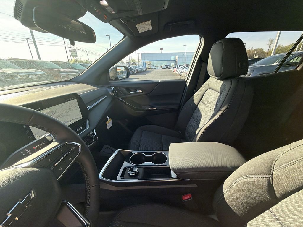 New 2026 Chevrolet Equinox LT w/ Midnight Edition image 11