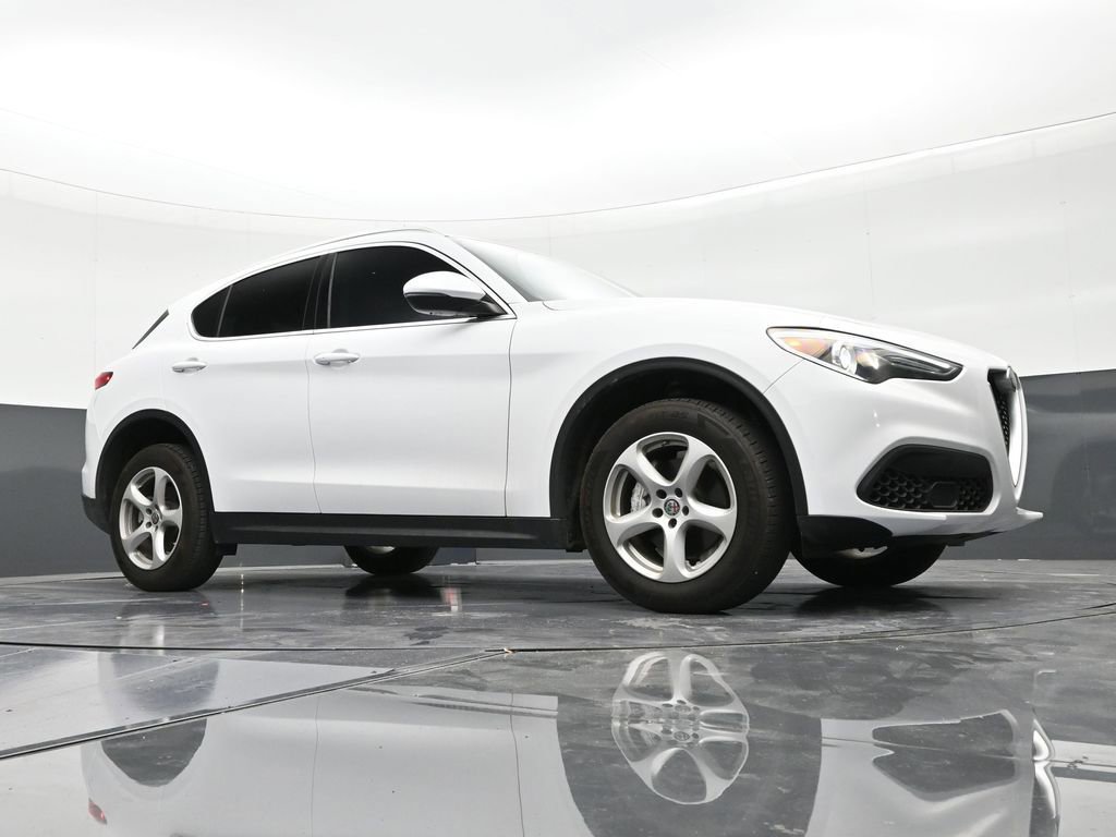 Used 2020 Alfa Romeo Stelvio Base image 26
