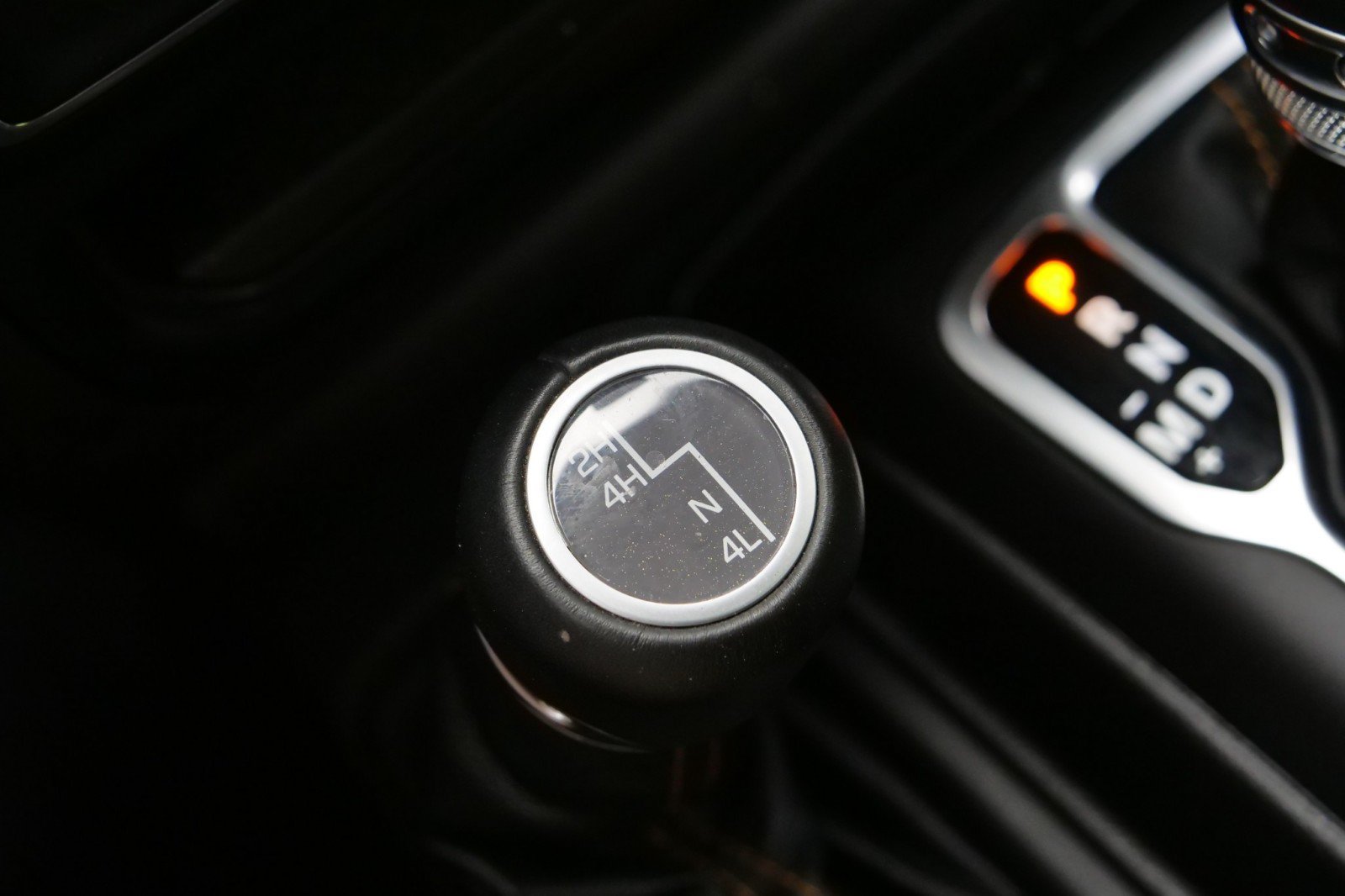 Used 2023 Jeep Gladiator Overland AWD/4WD image 15