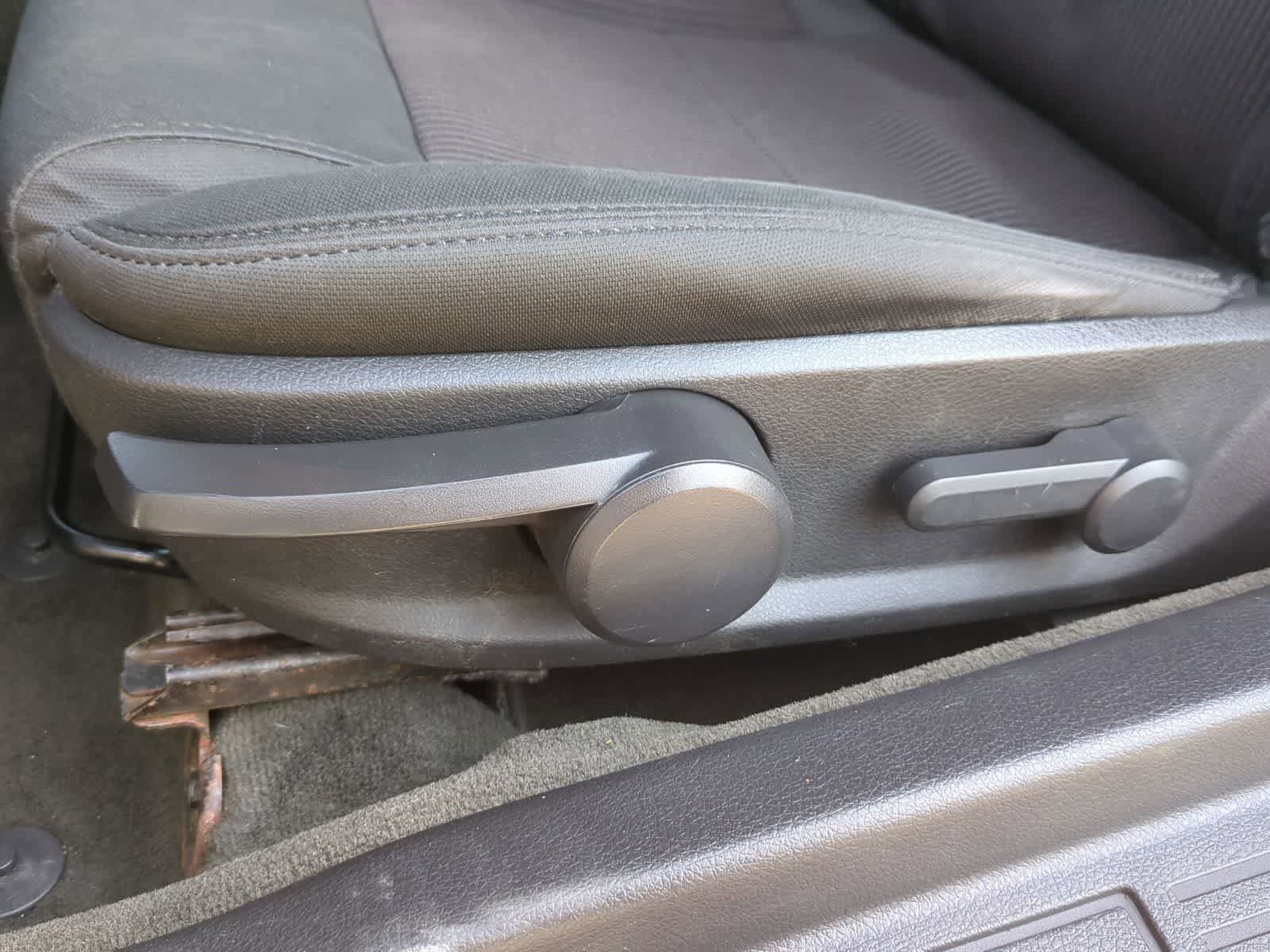 Used 2014 Ford Mustang Convertible RWD image 17