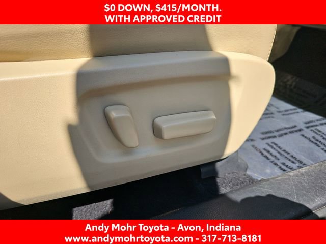 Used 2017 Toyota Highlander XLE AWD/4WD image 39