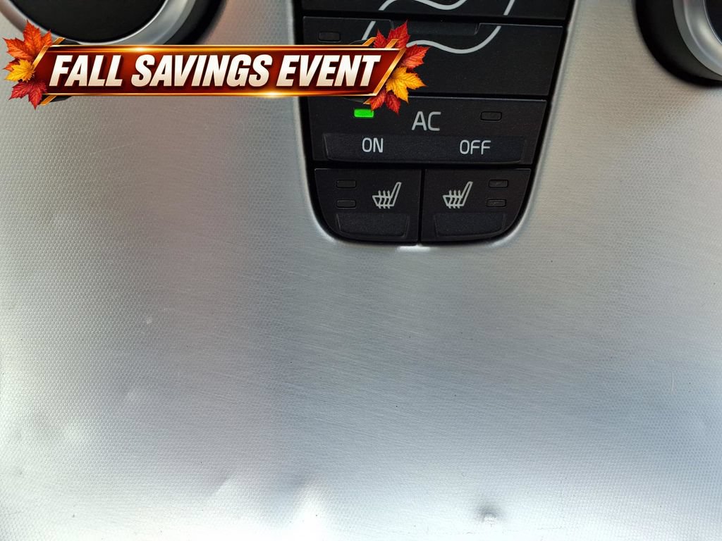 Used 2011 Volvo C70 T5 w/ Multimedia Pkg FWD image 15