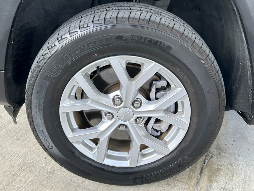 Used 2023 Jeep Grand Cherokee L Limited image 18