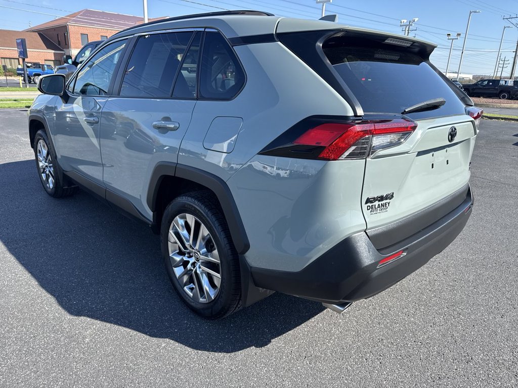 Used 2021 Toyota RAV4 XLE Premium AWD/4WD image 6