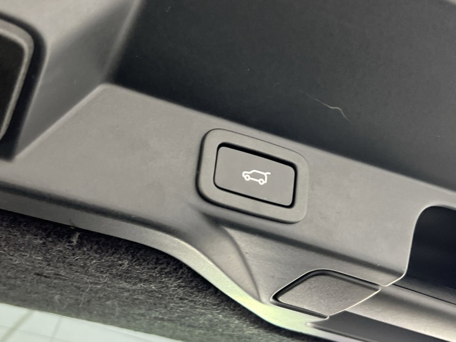 Used 2016 Land Rover Range Rover Sport Supercharged image 27